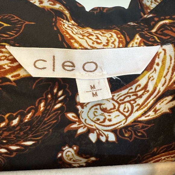 ❤️ Cleo Black and Brown Paisley Blouse Medium NWOT - Picture 3 of 6